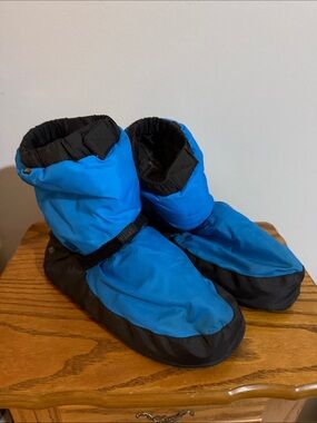 Bloch Blue Warm Up Puffer Booties